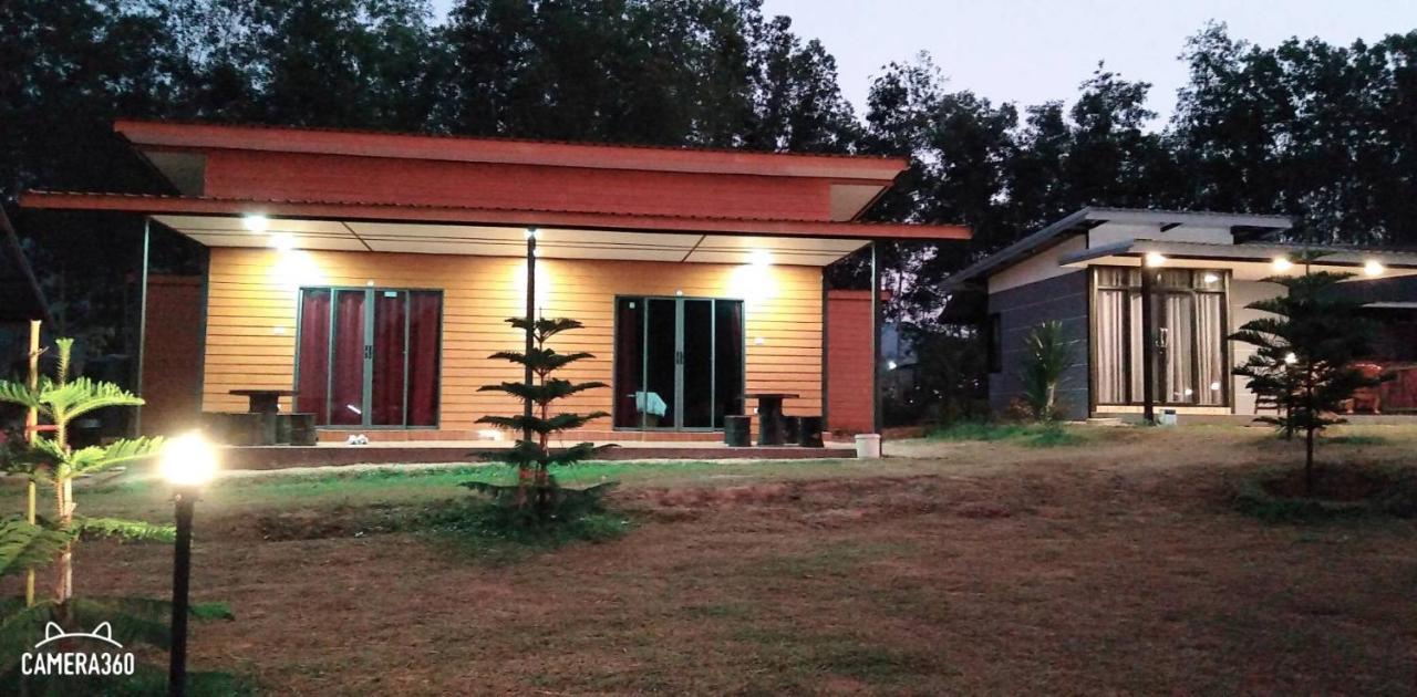 เฟรนด์แคมป์ Khao Kho Exterior foto